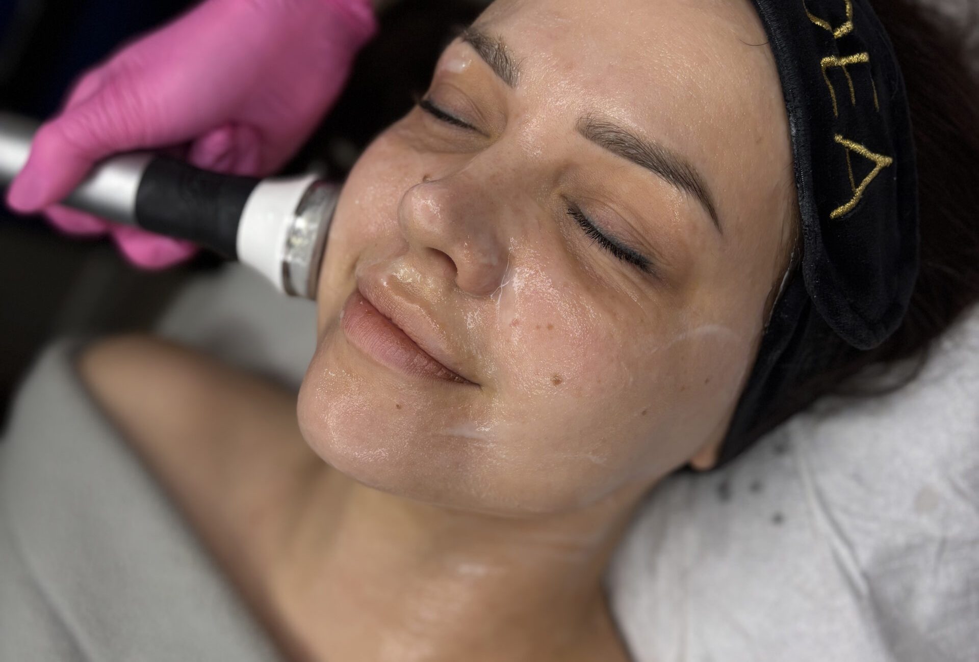 II zdjęcie Zabieg pielęgnacyjny z ultradźwiękami