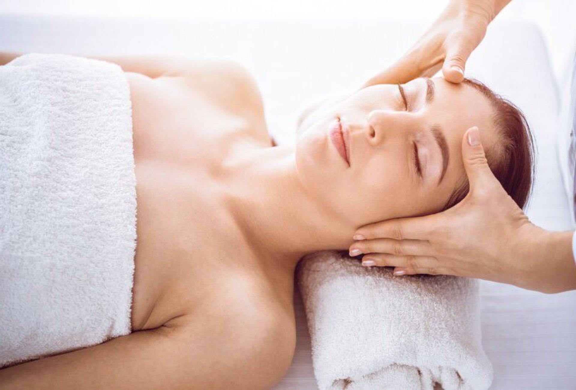 Masaż Kobido Hi-Tech